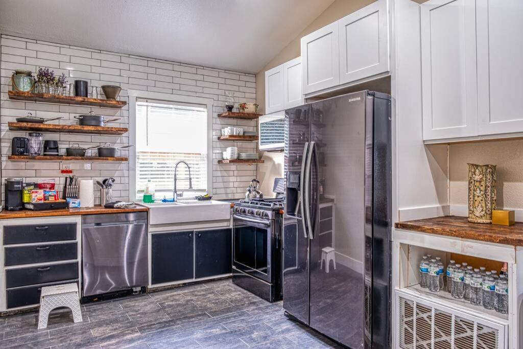 4Br Victorian Walk To Uc Davis & Shriner Med Cen Villa Sacramento Buitenkant foto